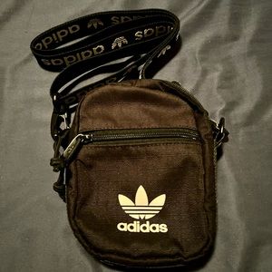 Original Adidas crossbody